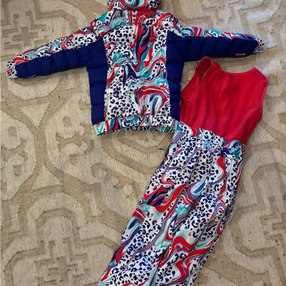 SPYDER girls ski jacket and snow pants with bib.  Like new. Size 6 - Picture 2 of 3